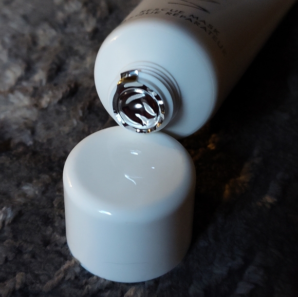 NEW!! EVELOM Rescue Mask 1.6oz - Picture 3 of 7